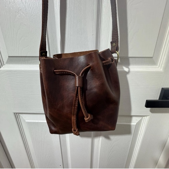 Portland Leather Brown Shoulder Bag - Picture 10 of 16